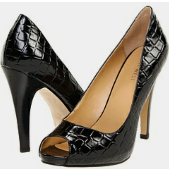 Nine West Escher 4" platform pump - Picture 7 of 8